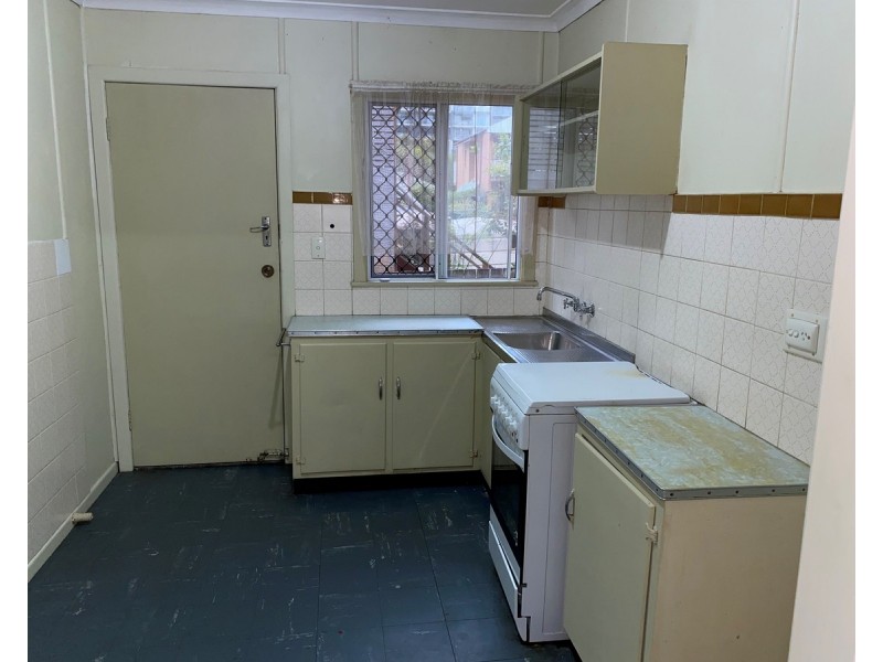 16 Wolseley Street, Woolloongabba QLD 4102