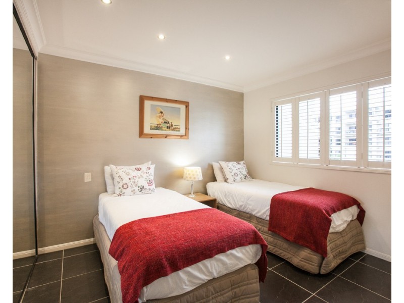 36 MacDonald Street, Kangaroo Point QLD 4169