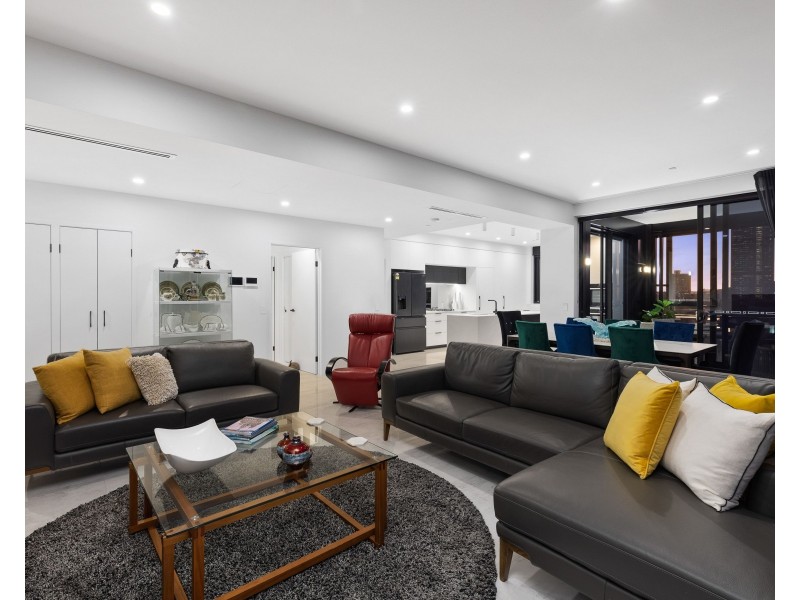 801/9 Lambert Street, Kangaroo Point QLD 4169
