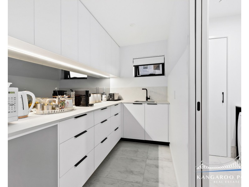 801/9 Lambert Street, Kangaroo Point QLD 4169