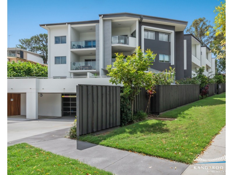 13 Fenton Street, Fairfield QLD 4103