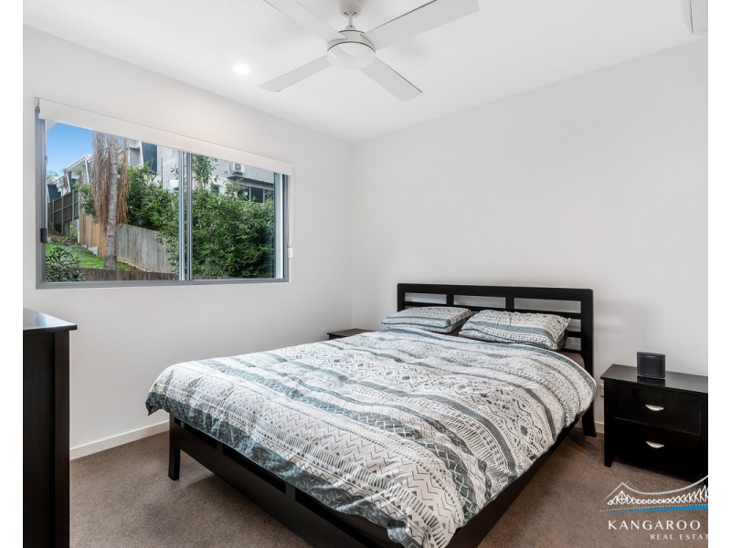 13 Fenton Street, Fairfield QLD 4103