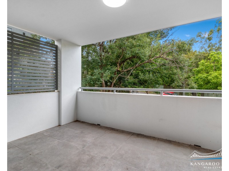 13 Fenton Street, Fairfield QLD 4103