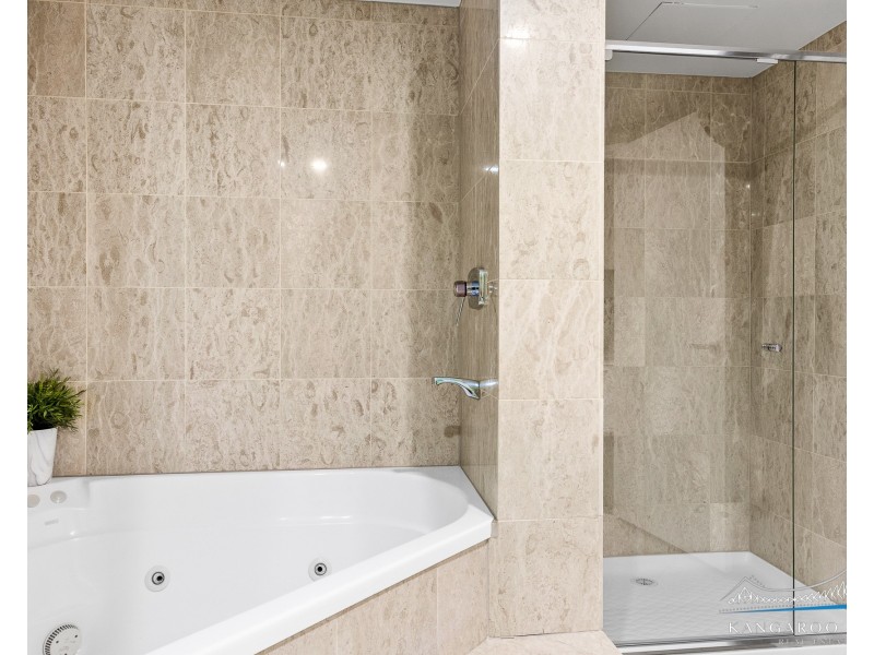 57 Lambert Street, Kangaroo Point QLD 4169