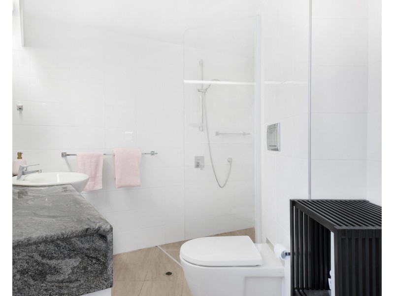 16 Bright Street, Kangaroo Point QLD 4169