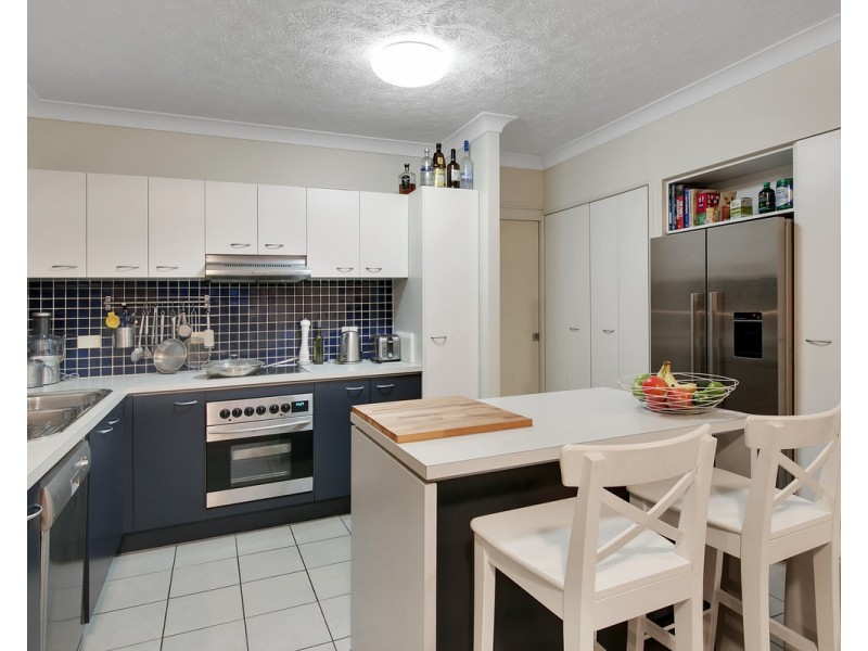 19 Thorn Street, Kangaroo Point QLD 4169
