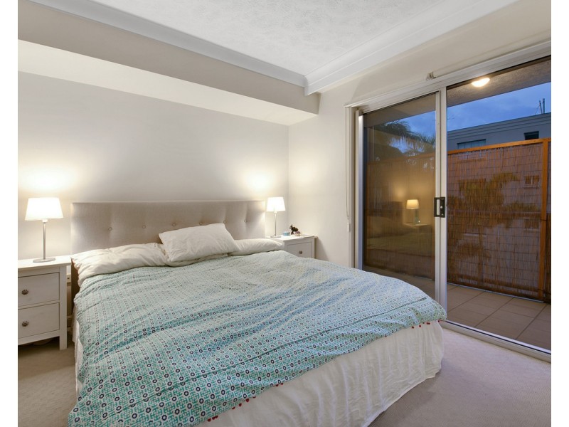 19 Thorn Street, Kangaroo Point QLD 4169