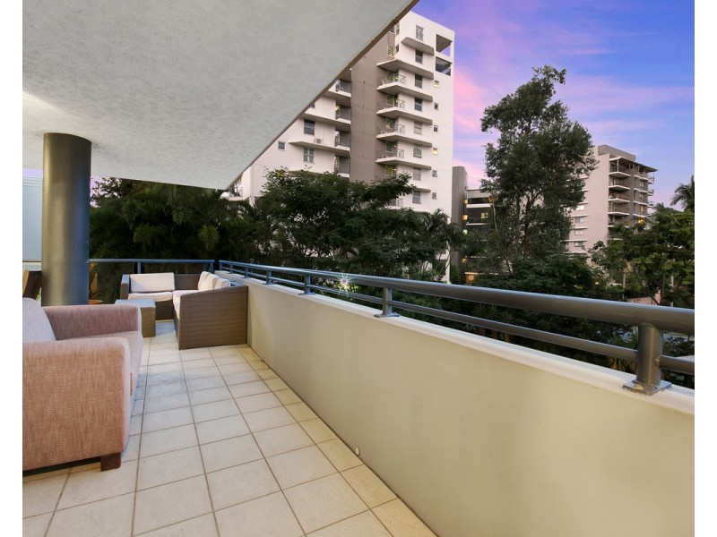 19 Thorn Street, Kangaroo Point QLD 4169