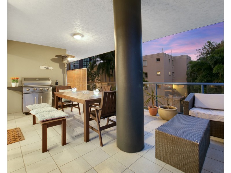 19 Thorn Street, Kangaroo Point QLD 4169