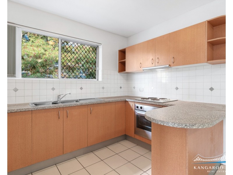 83 Linton Street, Kangaroo Point QLD 4169