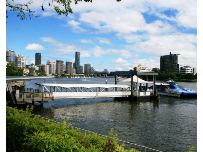 9 Castlebar Street, Kangaroo Point QLD 4169
