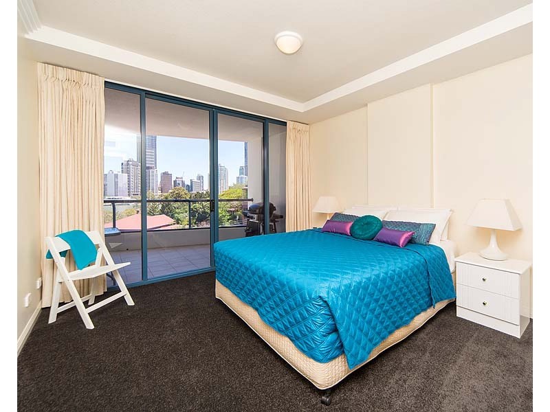 321 Main Street, Kangaroo Point QLD 4169