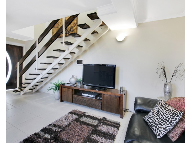 4/62 Bromley Street, Kangaroo Point QLD 4169