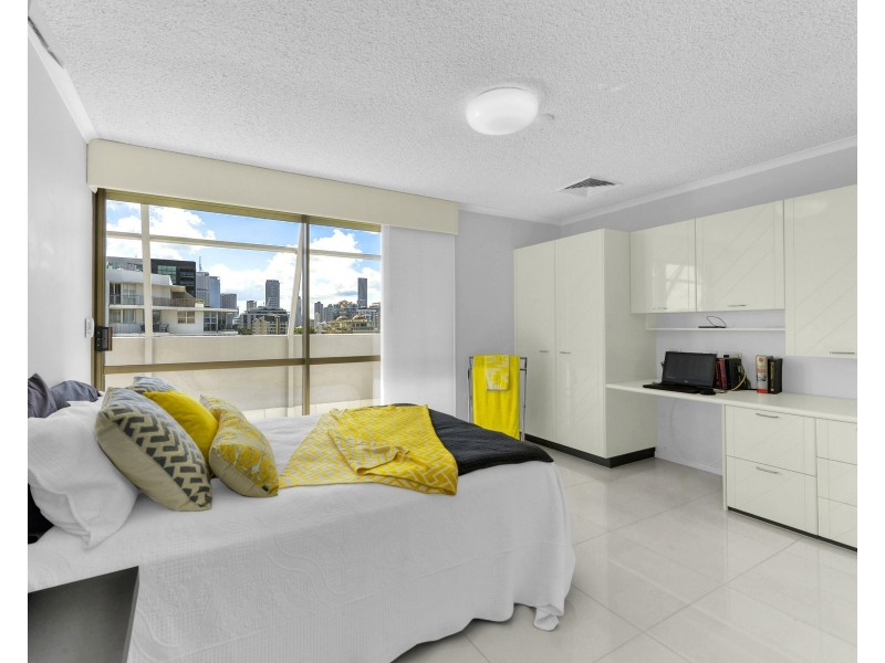 89 Thorn Street, Kangaroo Point QLD 4169