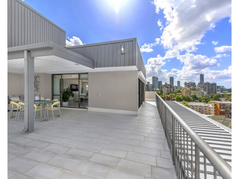 89 Thorn Street, Kangaroo Point QLD 4169