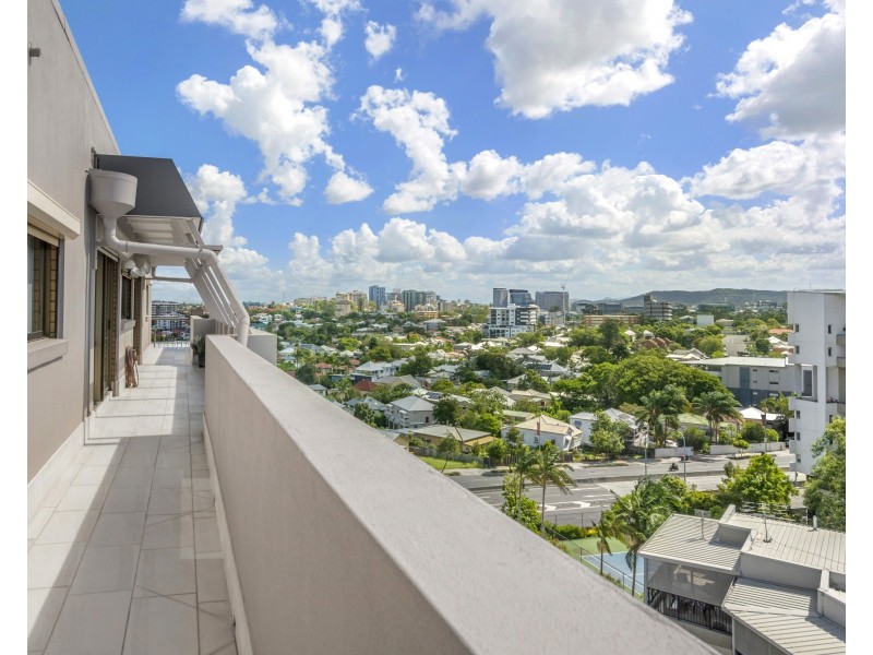 89 Thorn Street, Kangaroo Point QLD 4169