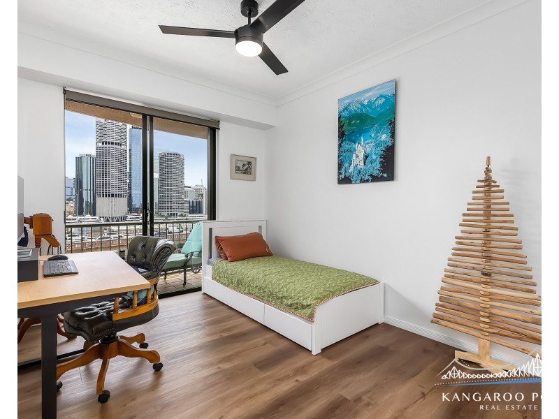 55 Baildon Street, Kangaroo Point QLD 4169