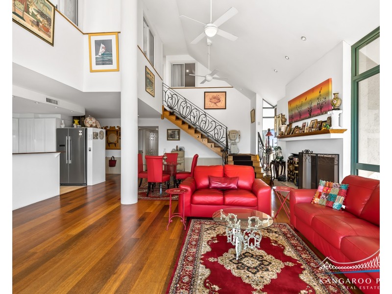 28/10 Park Avenue, Kangaroo Point QLD 4169