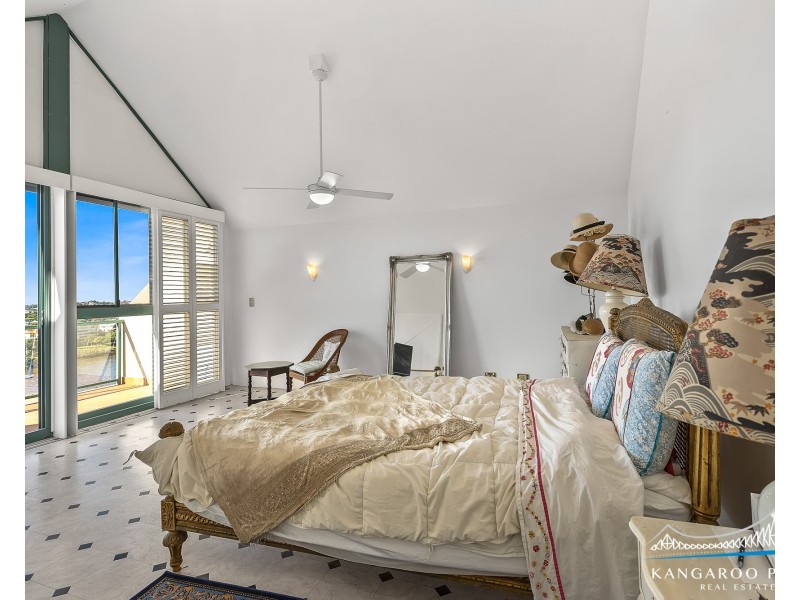 28/10 Park Avenue, Kangaroo Point QLD 4169