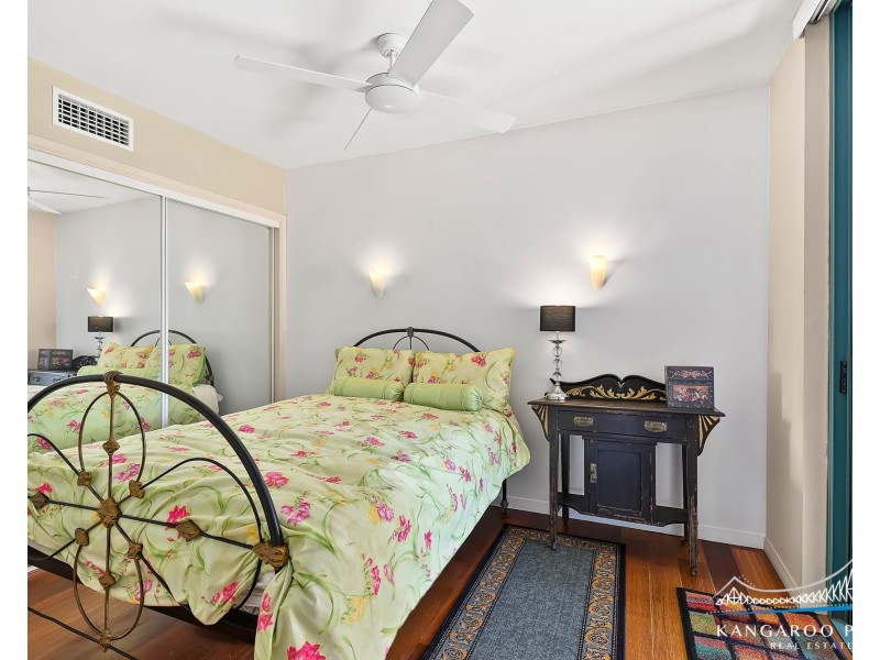 28/10 Park Avenue, Kangaroo Point QLD 4169