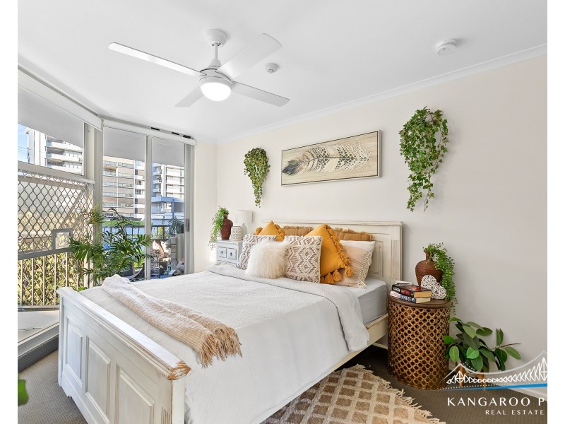 55 Thorn Street, Kangaroo Point QLD 4169