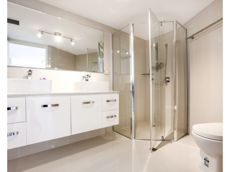 123 Main Street, Kangaroo Point QLD 4169