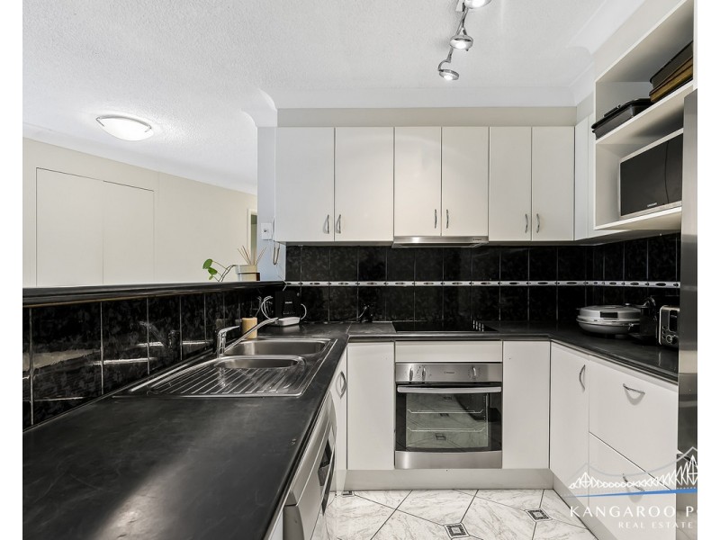 18/123 Main Street, Kangaroo Point QLD 4169