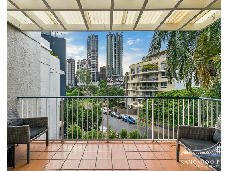 18/123 Main Street, Kangaroo Point QLD 4169