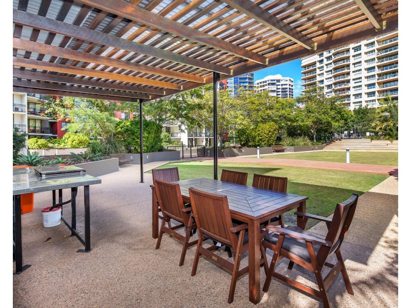 57/15 Goodwin Street, Kangaroo Point QLD 4169