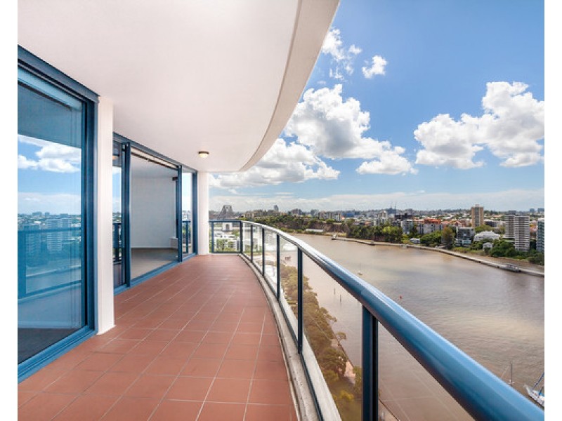 8 Goodwin Street, Kangaroo Point QLD 4169