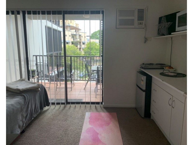 75 Thorn Street, Kangaroo Point QLD 4169