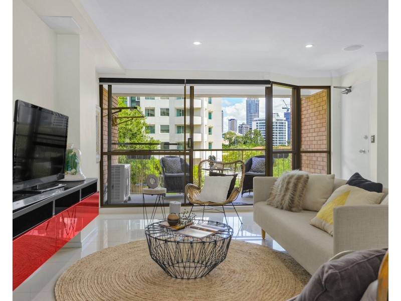 45 Lambert Street, Kangaroo Point QLD 4169