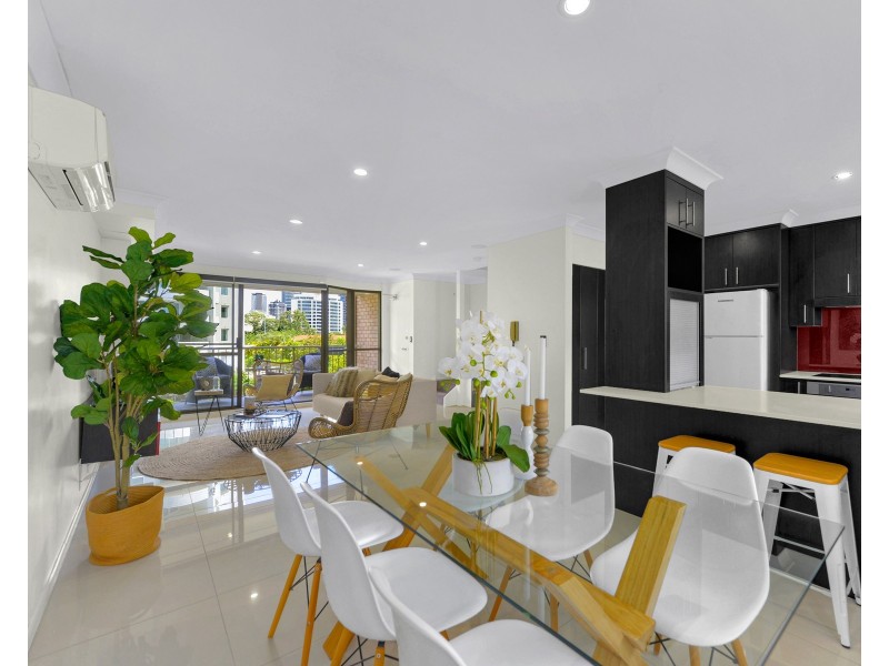 45 Lambert Street, Kangaroo Point QLD 4169