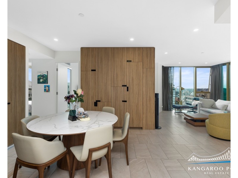 25 Shafston Avenue, Kangaroo Point QLD 4169