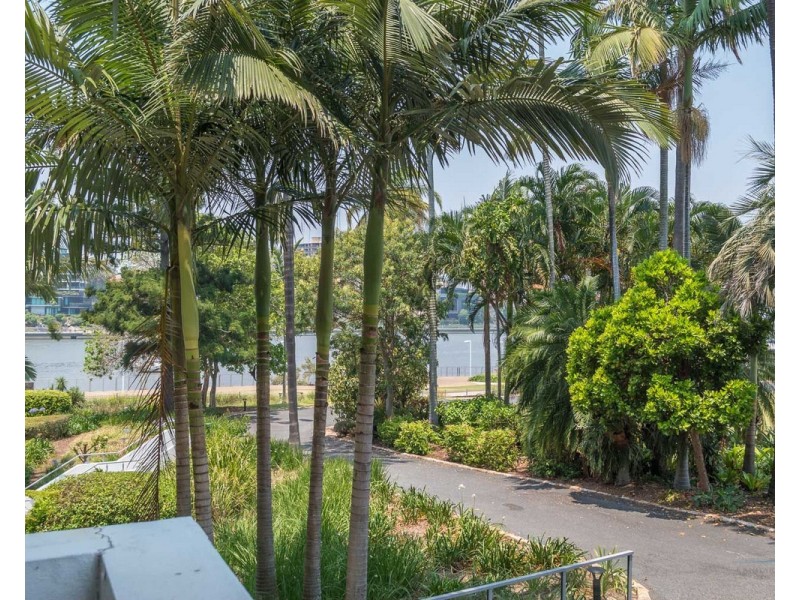 25 Anderson Street, Kangaroo Point QLD 4169