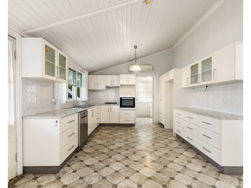 31 Dornoch Terrace, West End QLD 4101