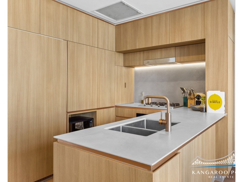 66 Lambert Street, Kangaroo Point QLD 4169