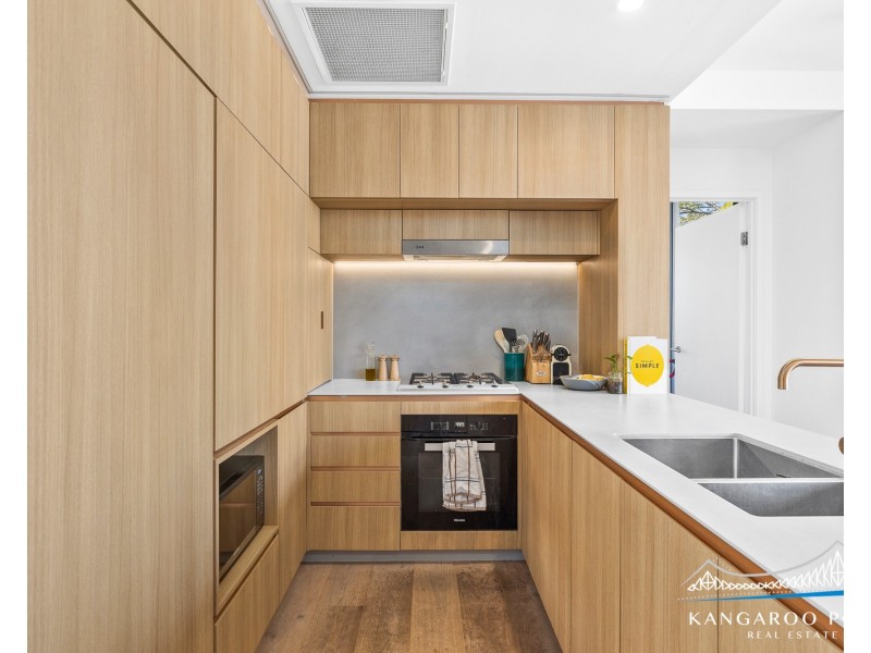 66 Lambert Street, Kangaroo Point QLD 4169