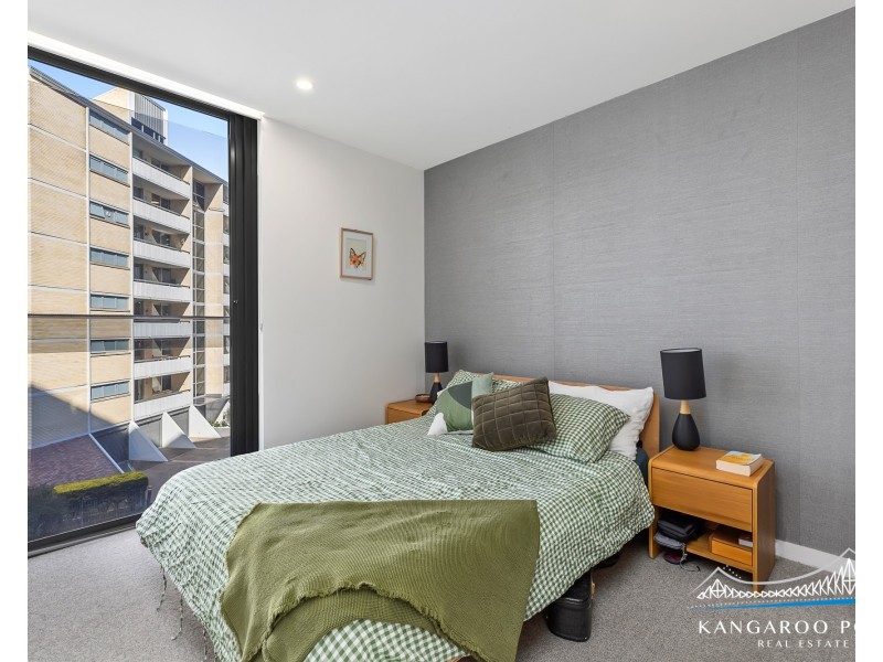 66 Lambert Street, Kangaroo Point QLD 4169
