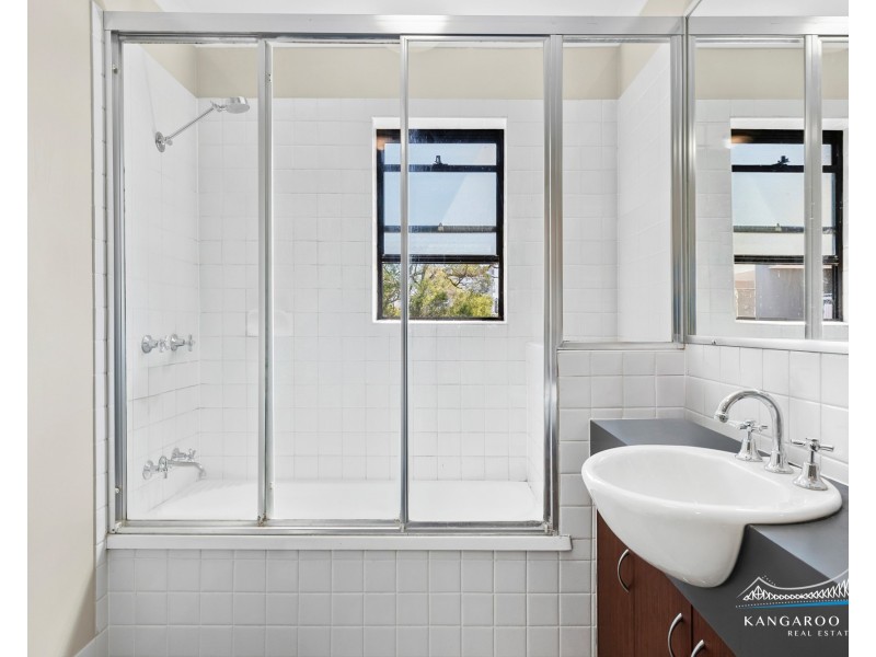 28/106 Linton Street, Kangaroo Point QLD 4169