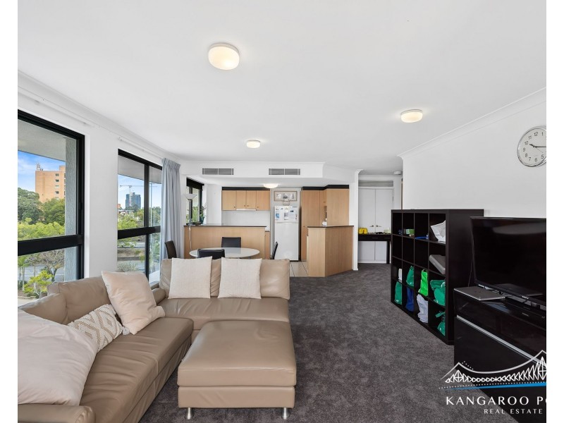 45/45 Deakin Street, Kangaroo Point QLD 4169