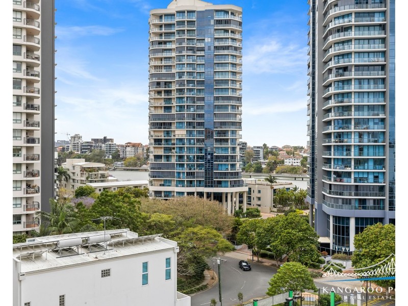 45/45 Deakin Street, Kangaroo Point QLD 4169