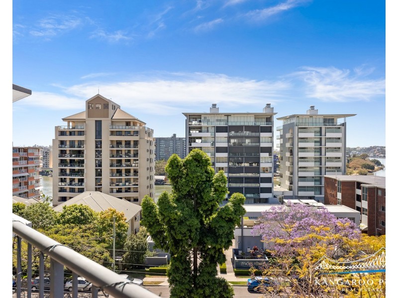 55 Thorn Street, Kangaroo Point QLD 4169