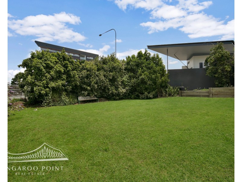 127 Lambert Street, Kangaroo Point QLD 4169