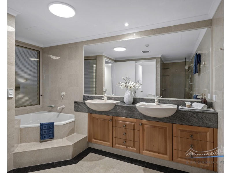 9/8 Goodwin Street, Kangaroo Point QLD 4169