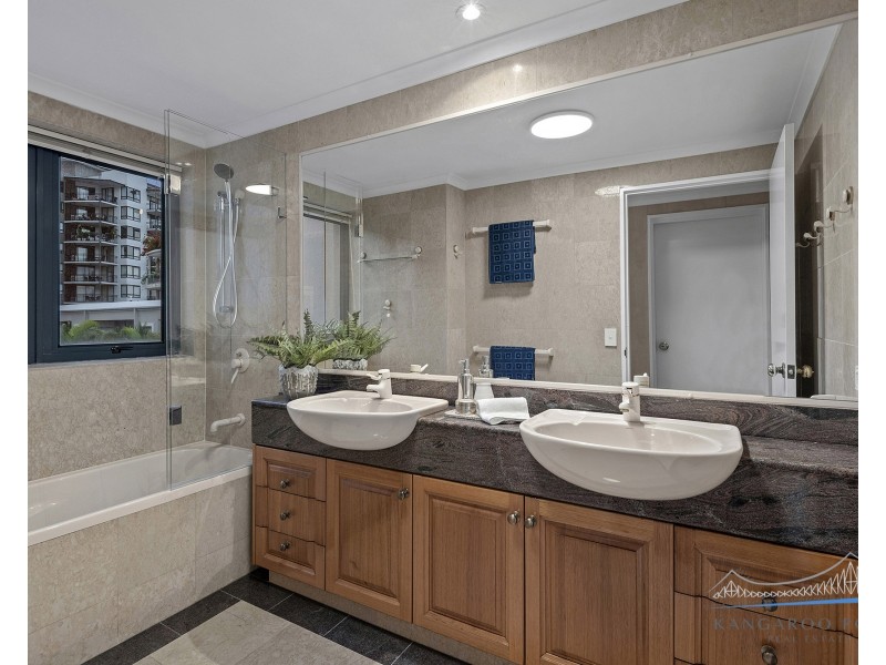 9/8 Goodwin Street, Kangaroo Point QLD 4169