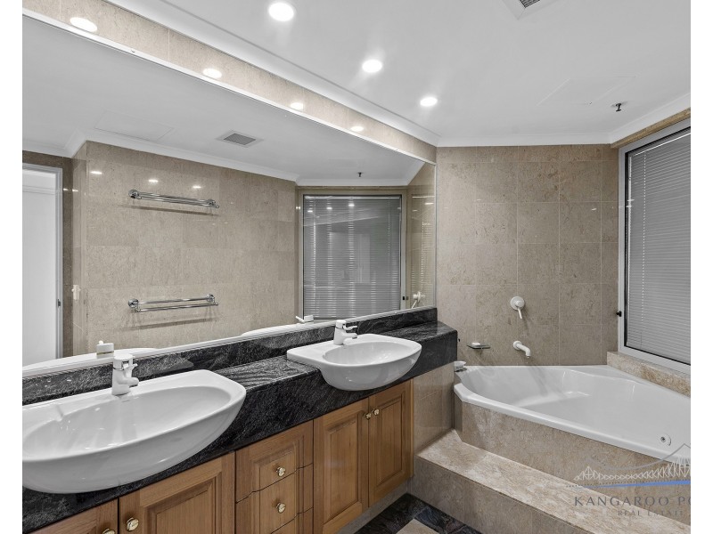 59/8 Goodwin Street, Kangaroo Point QLD 4169