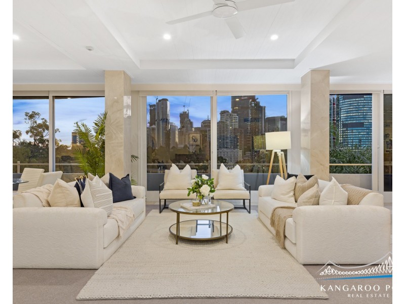 29/27 Pixley Street, Kangaroo Point QLD 4169