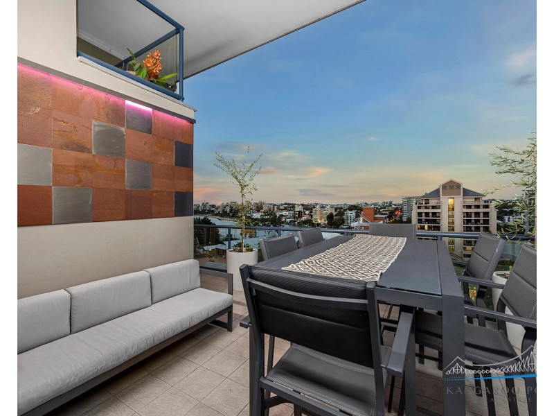 27/19 Thorn Street, Kangaroo Point QLD 4169
