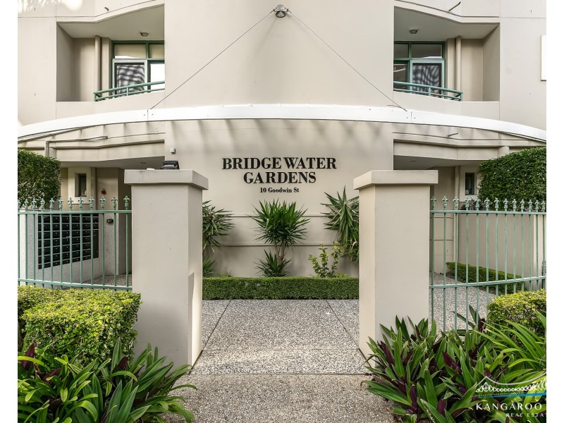 34/10 Goodwin Street, Kangaroo Point QLD 4169